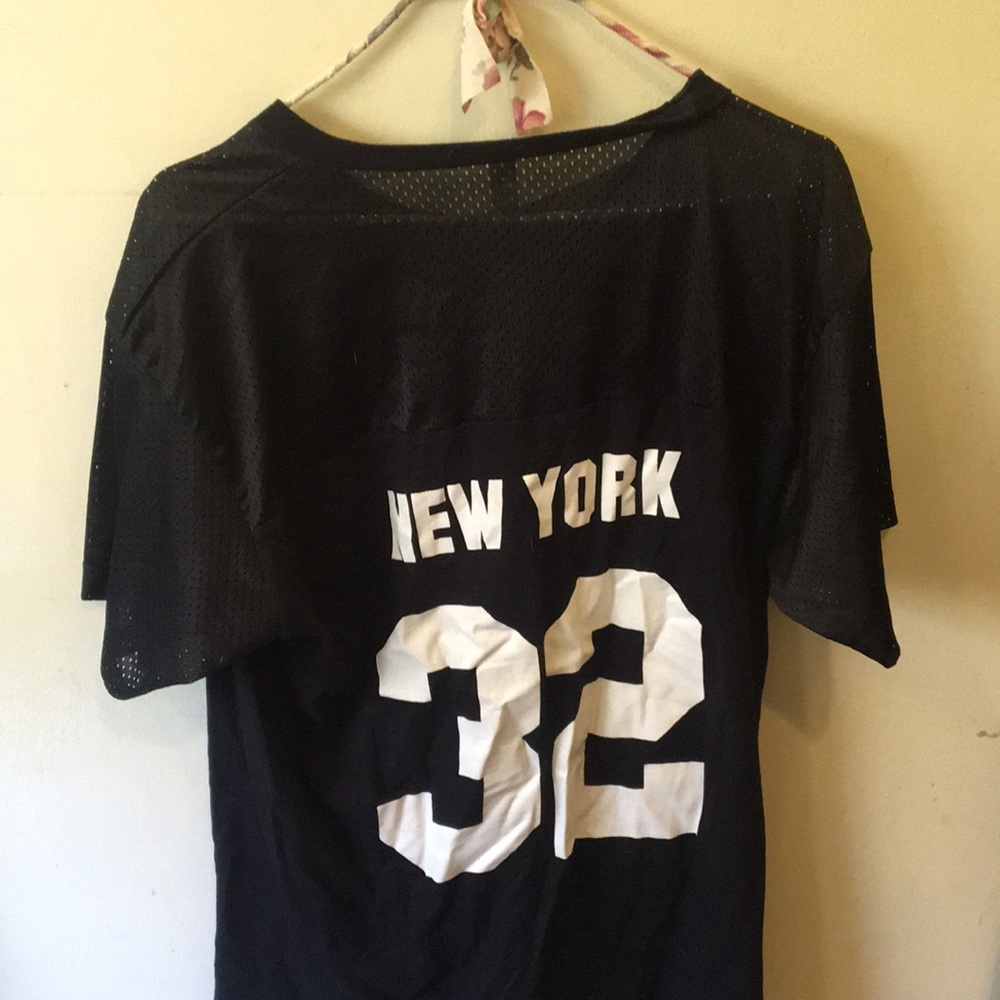 Brandy Melville black New York jersey